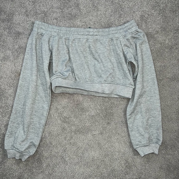 Grey Two-Piece Lounge Set (NWOT) - Picture 5 of 8